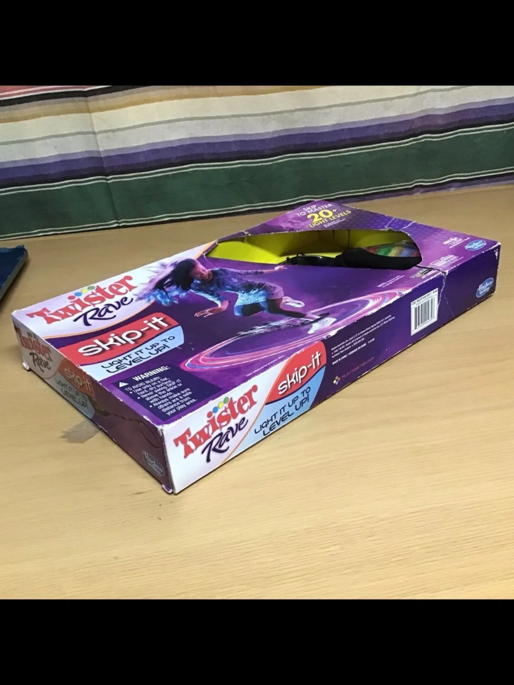 Hasbro Twister Rave Skip It A7092 Light Up Rave Ring 2012 Takes 3 AA Batt. NEW